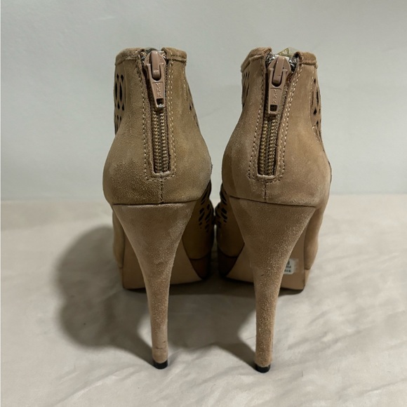 Aldo Tan Heels - Picture 4 of 6